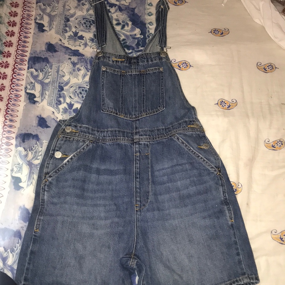 Gap overalls